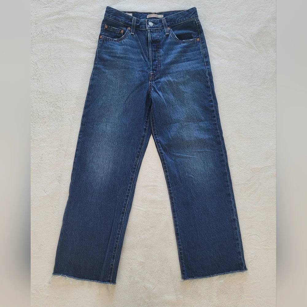 Levis Ribcage Straight Ankle Dark Blue Jeans Denim Size 26 (L27) Frayed Hem - Picture 3 of 9